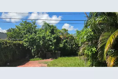601 W Sample Rd, Deerfield Beach, FL 33064 - Photo 9