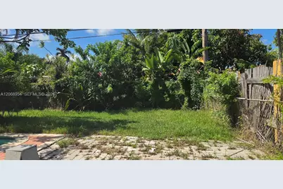 601 W Sample Rd, Deerfield Beach, FL 33064 - Photo 19