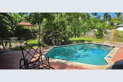601 W Sample Rd, Deerfield Beach, FL 33064 - Photo 7