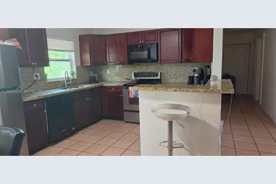 601 W Sample Rd, Deerfield Beach, FL 33064 - Photo 23