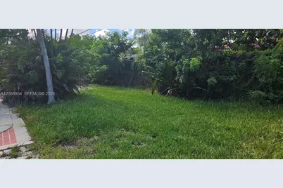 601 W Sample Rd, Deerfield Beach, FL 33064 - Photo 17