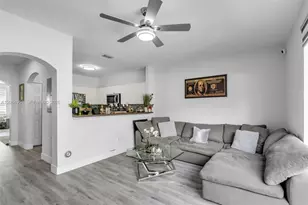 15747 SW 40th St, Miramar, FL 33027 - Photo 13