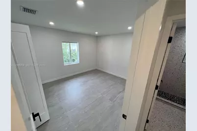 850 NE 127th St, North Miami, FL 33161 - Photo 17