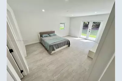 850 NE 127th St, North Miami, FL 33161 - Photo 23