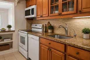 3375 SW 72nd Ct, Miami, FL 33155 - Photo 3