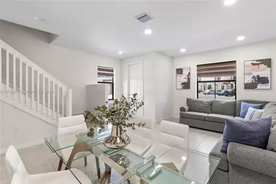 11410 W 34th Way, Hialeah, FL 33018 - Photo 5