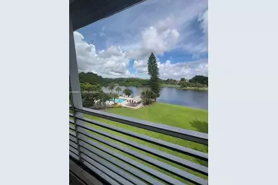 9440 Poinciana Pl #404, Davie, FL 33324 - Photo 15