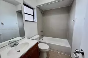1095 W 37th St, Hialeah, FL 33012 - Photo 7