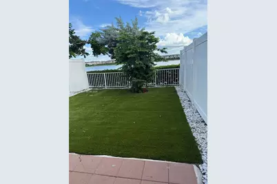 3382 W 114th Ter, Hialeah, FL 33018 - Photo 9