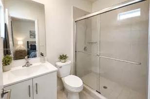 3382 W 114th Terrace, Hialeah, FL 33018 - Photo 9