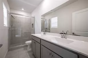 833 SE 19th St, Homestead, FL 33034 - Photo 17