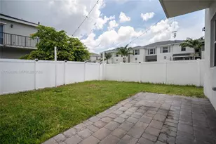 833 SE 19th St, Homestead, FL 33034 - Photo 9