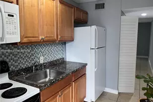 1610 Lenox Ave., Miami Beach, FL 33139 - Photo 3