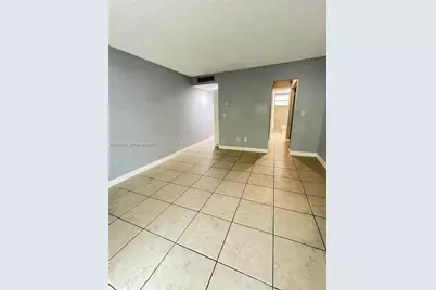 1610 Lenox Ave #409, Miami Beach, FL 33139 - Photo 5