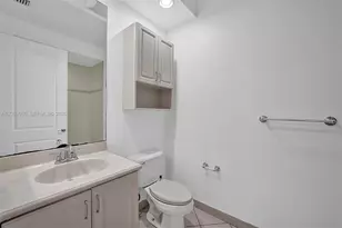 2925 NW 126th Ave, Sunrise, FL 33323 - Photo 15