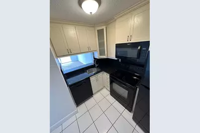 488 NW 165th St Rd #B-614, Miami, FL 33169 - Photo 5
