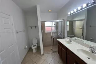 2410 NE 4th St, Homestead, FL 33033 - Photo 19