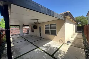 2410 NE 4th St, Homestead, FL 33033 - Photo 25
