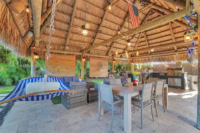 2150 NW 16th Pl, Homestead, FL 33030 - Photo 7