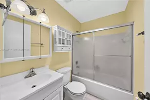 1725 NW 71st Ave, Plantation, FL 33313 - Photo 23