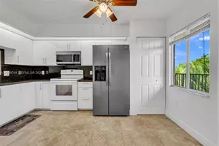 12651 SW 16th Ct, Pembroke Pines, FL 33027 - Photo 9