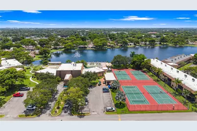 201 Berkley Rd #309, Hollywood, FL 33024 - Photo 45