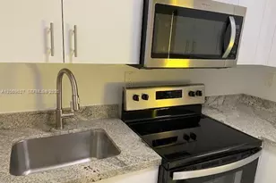 828 SW 20th Ave, Miami, FL 33135 - Photo 3