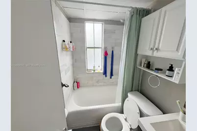 736 13th St #213, Miami Beach, FL 33139 - Photo 17