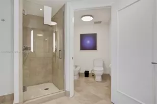 4401 Collins Ave, Miami Beach, FL 33140 - Photo 31