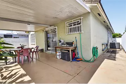 6983 W 24th Ln, Hialeah, FL 33016 - Photo 29