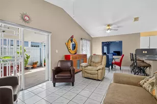 6983 W 24th Ln, Hialeah, FL 33016 - Photo 11