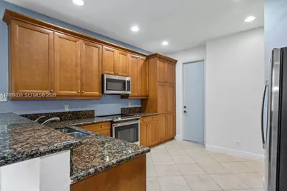 4762 Lakeside Ter, Davie, FL 33314 - Photo 21