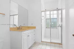 4762 Lakeside Terrace, Davie, FL 33314 - Photo 29