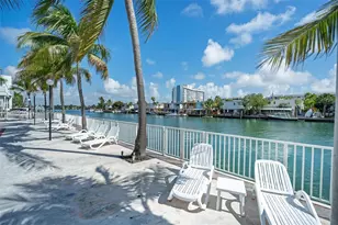 7207 Bay Dr, Miami Beach, FL 33141 - Photo 35
