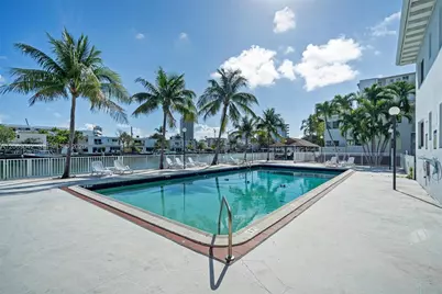 7207 Bay Dr #11, Miami Beach, FL 33141 - Photo 33