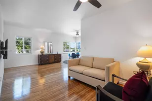 7207 Bay Dr, Miami Beach, FL 33141 - Photo 15