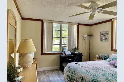 3150 W Rolling Hills Cir #201, Davie, FL 33328 - Photo 11