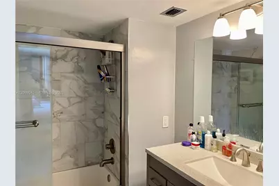 3150 W Rolling Hills Cir #201, Davie, FL 33328 - Photo 9
