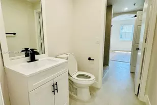 6560 NW 114th Ave, Doral, FL 33178 - Photo 15