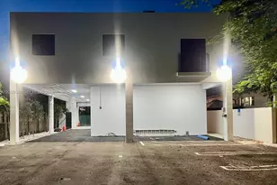 1860 NW 19th St, Miami, FL 33125 - Photo 5