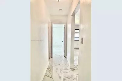 321 NE 170th St, North Miami Beach, FL 33162 - Photo 23