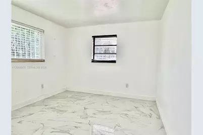 321 NE 170th St, North Miami Beach, FL 33162 - Photo 25