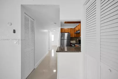 6907 SW 7th St, Margate, FL 33068 - Photo 9