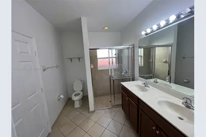 2410 NE 4th St #2410, Homestead, FL 33033 - Photo 15