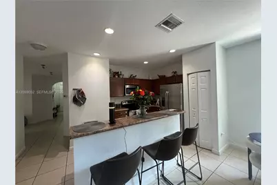 2410 NE 4th St #2410, Homestead, FL 33033 - Photo 5
