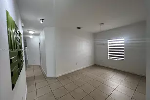 2410 NE 4th St, Homestead, FL 33033 - Photo 7