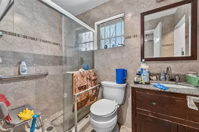 3111 NW 57th St, Miami, FL 33142 - Photo 13
