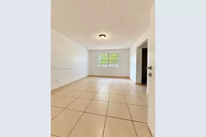 13237 SW 257th Ter, Homestead, FL 33032 - Photo 9