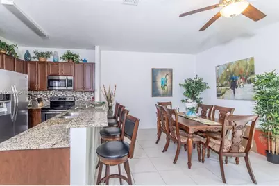 8922 SW 18th St, Miramar, FL 33025 - Photo 9