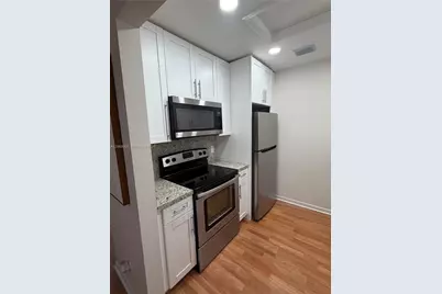 750 SW 133rd Ter #403C, Pembroke Pines, FL 33027 - Photo 5